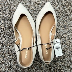 NEW Express Nude Flats- Size 8